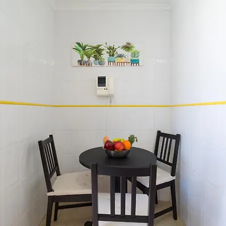 Upscale Family Apartment *